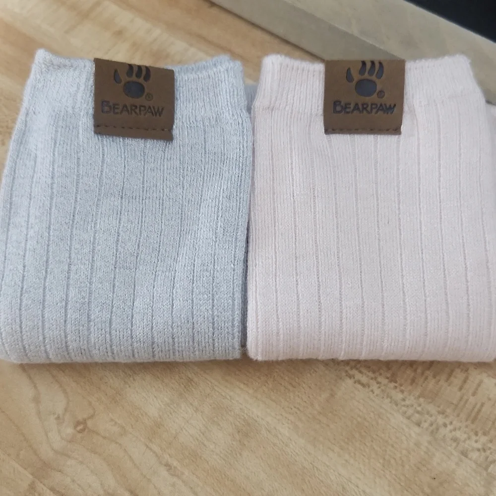 2SETS OF BEARPAW SOCKS - Picture 7 of 7
